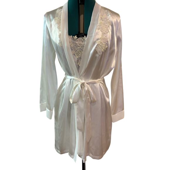 Linea Donatella Women's L/XL 2pc Bridal White Lace Trim Nightie and Robe Set EUC - Picture 1 of 12